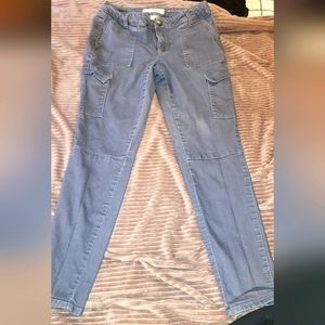 Size 6 Denim skinny jeans in dark gray